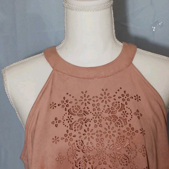 Taylor & Sage Halter Women's Medium Faux Suede Mauve Laser Cut Eyelet Tank - Picture 3 of 13